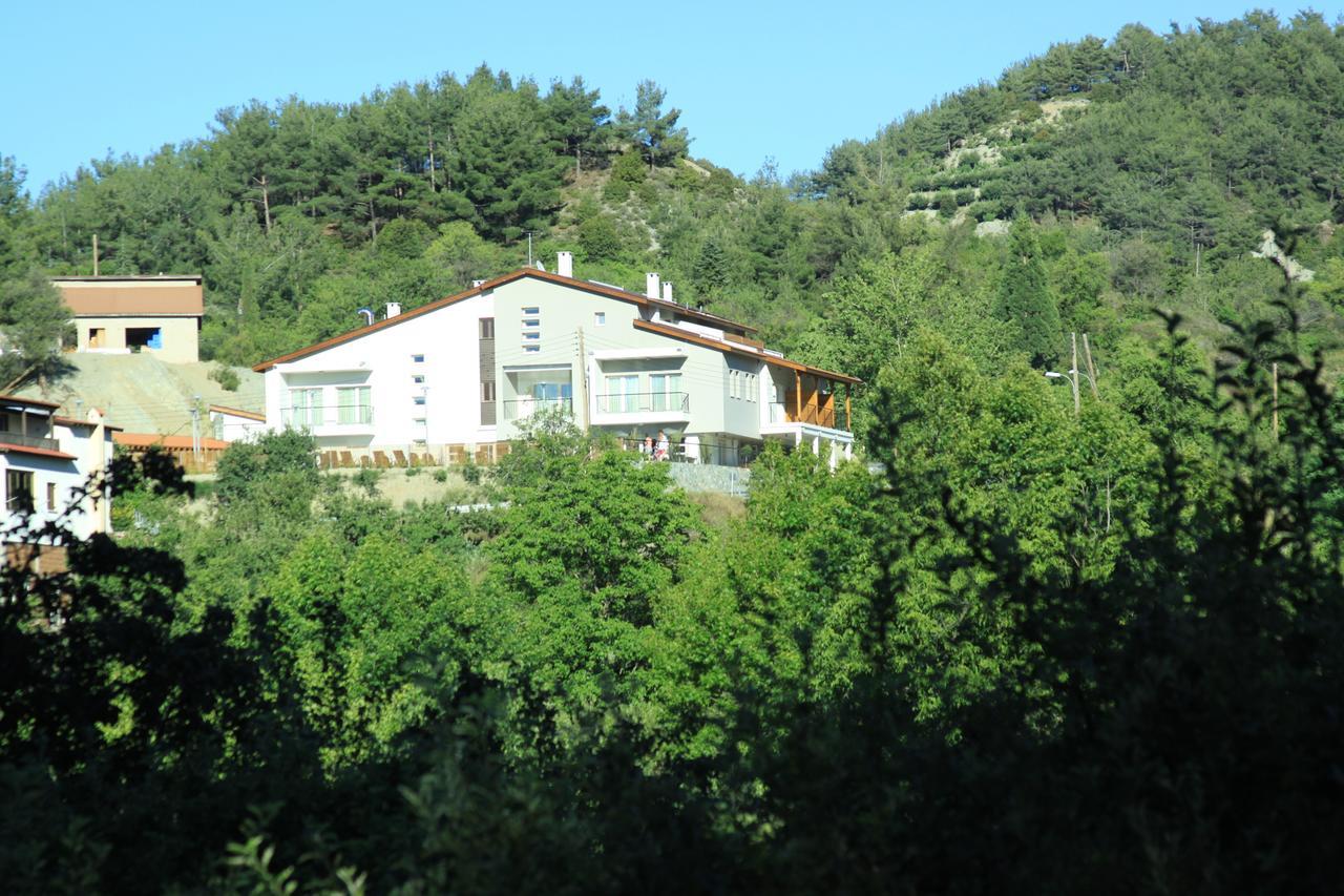 Livadia Hotel Kyperounta Exterior foto